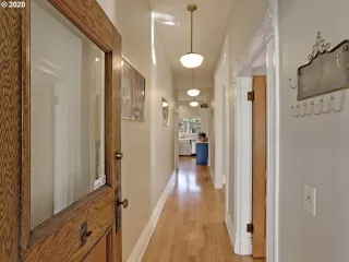 Photo #3: 20289805 Listing