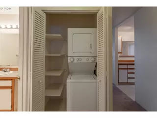 Photo #1: 20290266 Listing