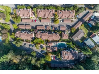 Photo #2: 20290266 Listing