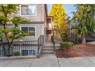 Photo #6: 20290266 Listing