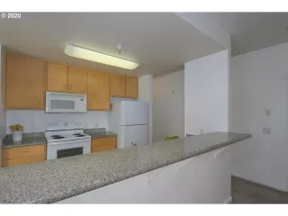 Photo #3: 20290760 Listing 