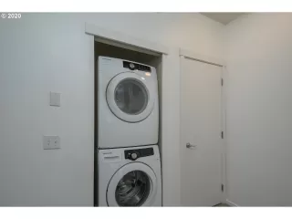 Photo #6: 20290760 Listing 