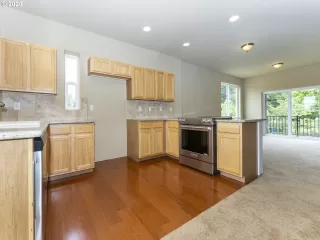 Photo #6: 20292142 Listing 