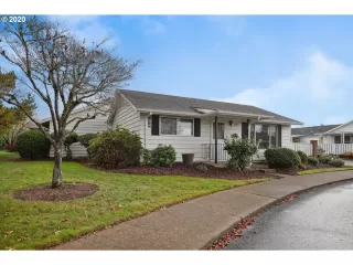 Photo #2: 20293394 Listing