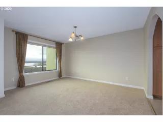 Photo #2: 20293439 Listing