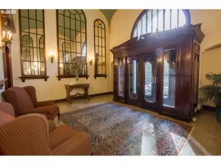 Photo #1: 20293737 Listing