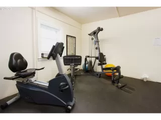 Photo #6: 20293737 Listing