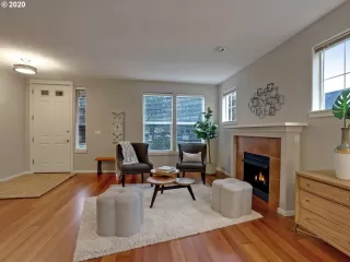 Photo #2: 20294339 Listing