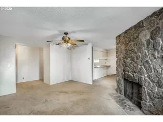 Photo #2: 20295251 Listing