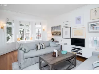 Photo #3: 20296700 Listing