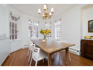 Photo #4: 20296700 Listing