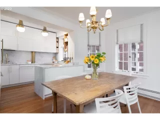 Photo #5: 20296700 Listing