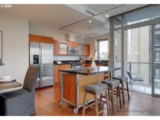 Photo #6: 20296834 Listing 