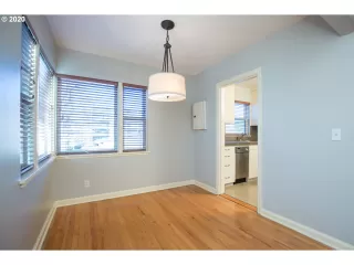 Photo #3: 20297110 Listing