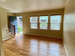 Photo #5: 20297329 Listing