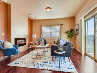 Photo #5: 20298147 Listing