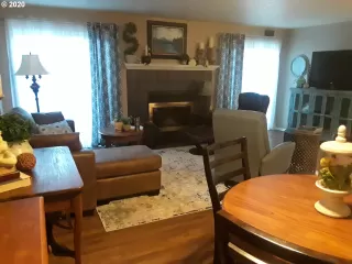 Photo #4: 20298710 Listing