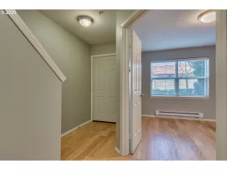 Photo #1: 20298931 Listing