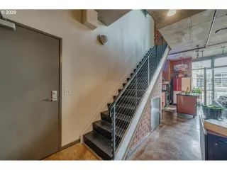 Photo #1: 20300940 Listing