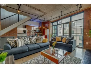 Photo #5: 20300940 Listing