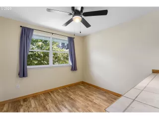 Photo #2: 20302660 Listing