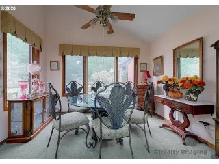Photo #4: 20302932 Listing 