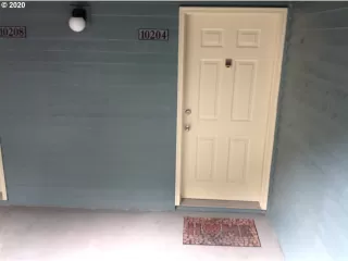 Photo #1: 20303848 Listing