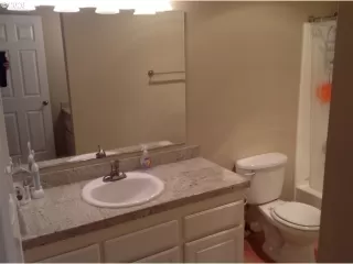 Photo #6: 20303848 Listing