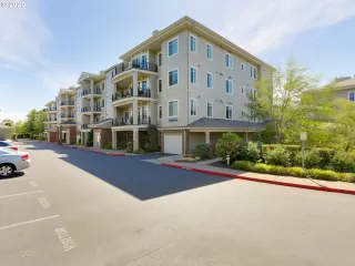 Photo #2: 20304105 Listing