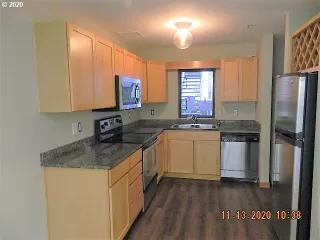 Photo #1: 20304211 Listing 