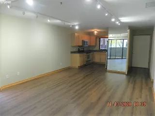 Photo #4: 20304211 Listing 