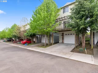 Photo #2: 20304467 Listing