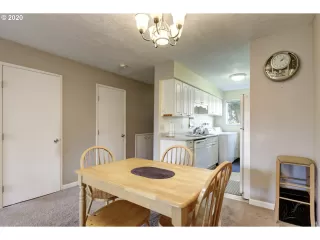 Photo #3: 20304969 Listing