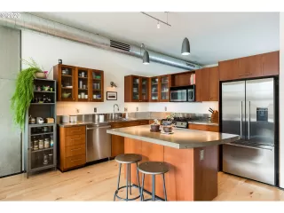 Photo #1: 20305054 Listing 