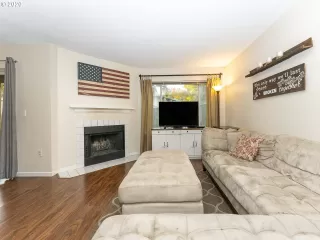 Photo #5: 20307523 Listing 