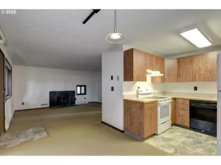 Photo #3: 20307915 Listing 