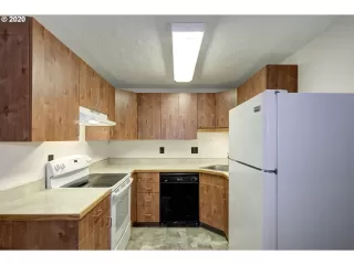 Photo #4: 20307915 Listing 
