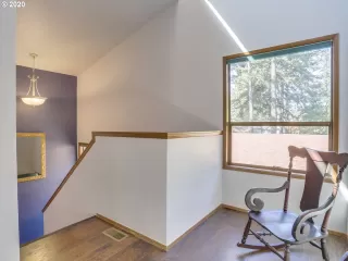 Photo #5: 20309161 Listing