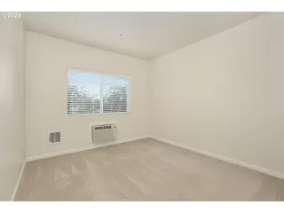 Photo #1: 20309294 Listing 