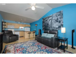 Photo #4: 20310094 Listing