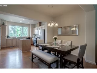 Photo #6: 20311667 Listing 