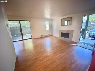 Photo #4: 20311867 Listing