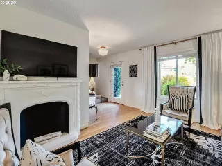 Photo #4: 20313070 Listing 