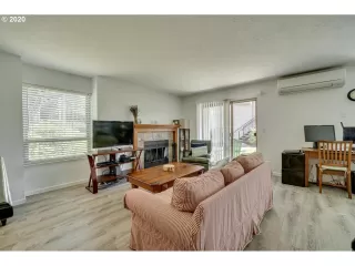 Photo #3: 20313854 Listing