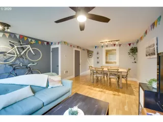 Photo #3: 20314177 Listing