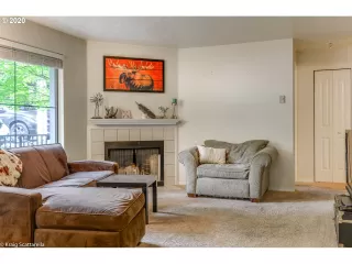 Photo #3: 20316299 Listing