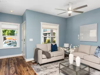 Photo #3: 20316621 Listing