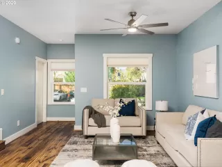 Photo #5: 20316621 Listing