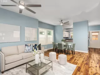 Photo #6: 20316621 Listing