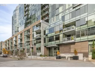 Photo #2: 20316770 Listing